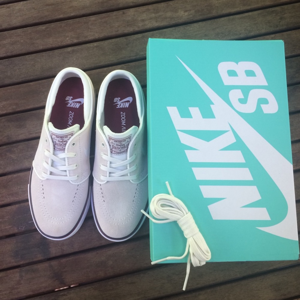 Nike SB Zoom Janoski Shoes